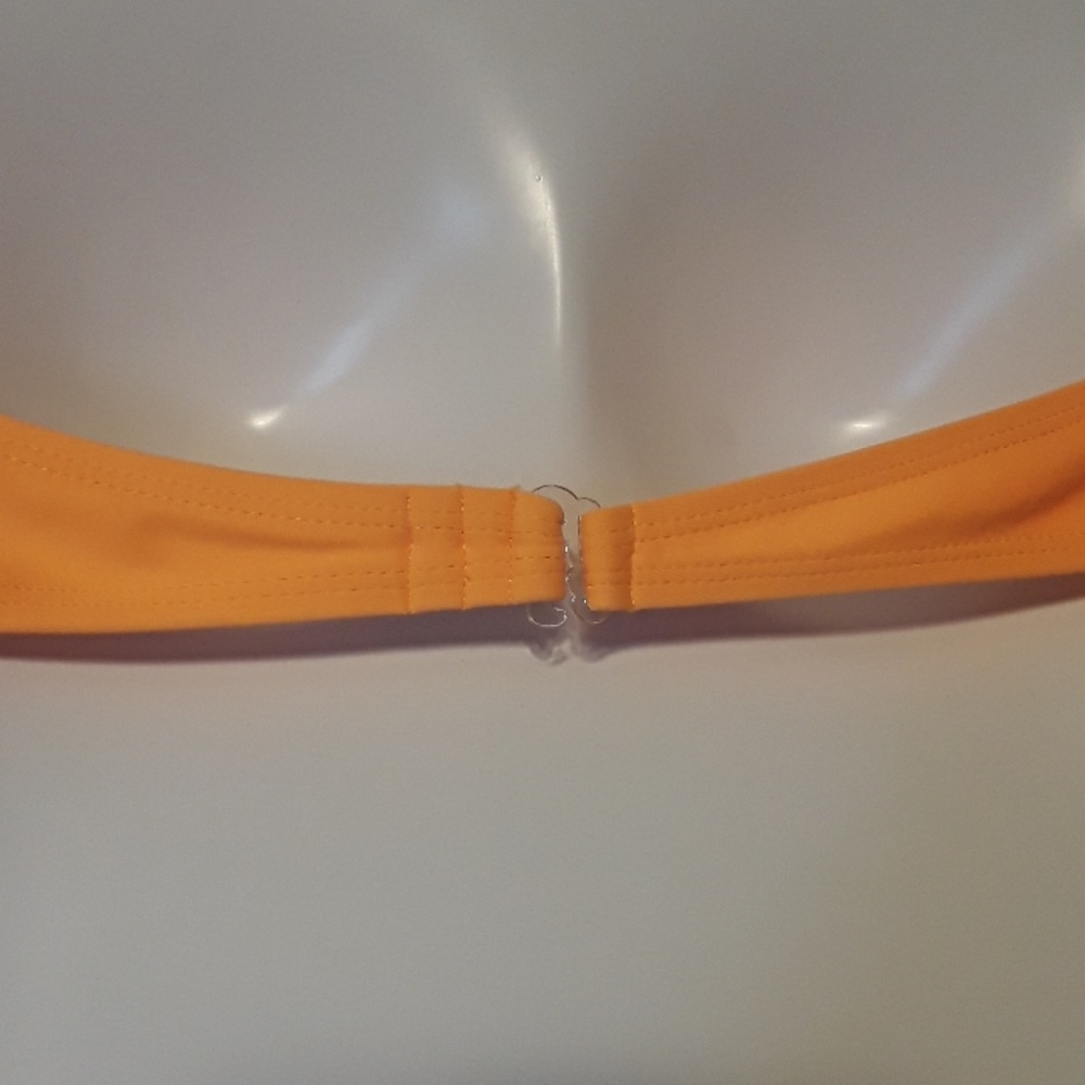 Bathing suit top - Picture 2 of 4